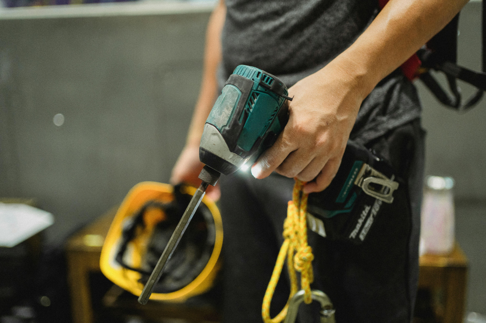 Ismerkedés a Mesteremberrel: minden, amit tudni érdemes GépészPetiről blogbejegyzés képe